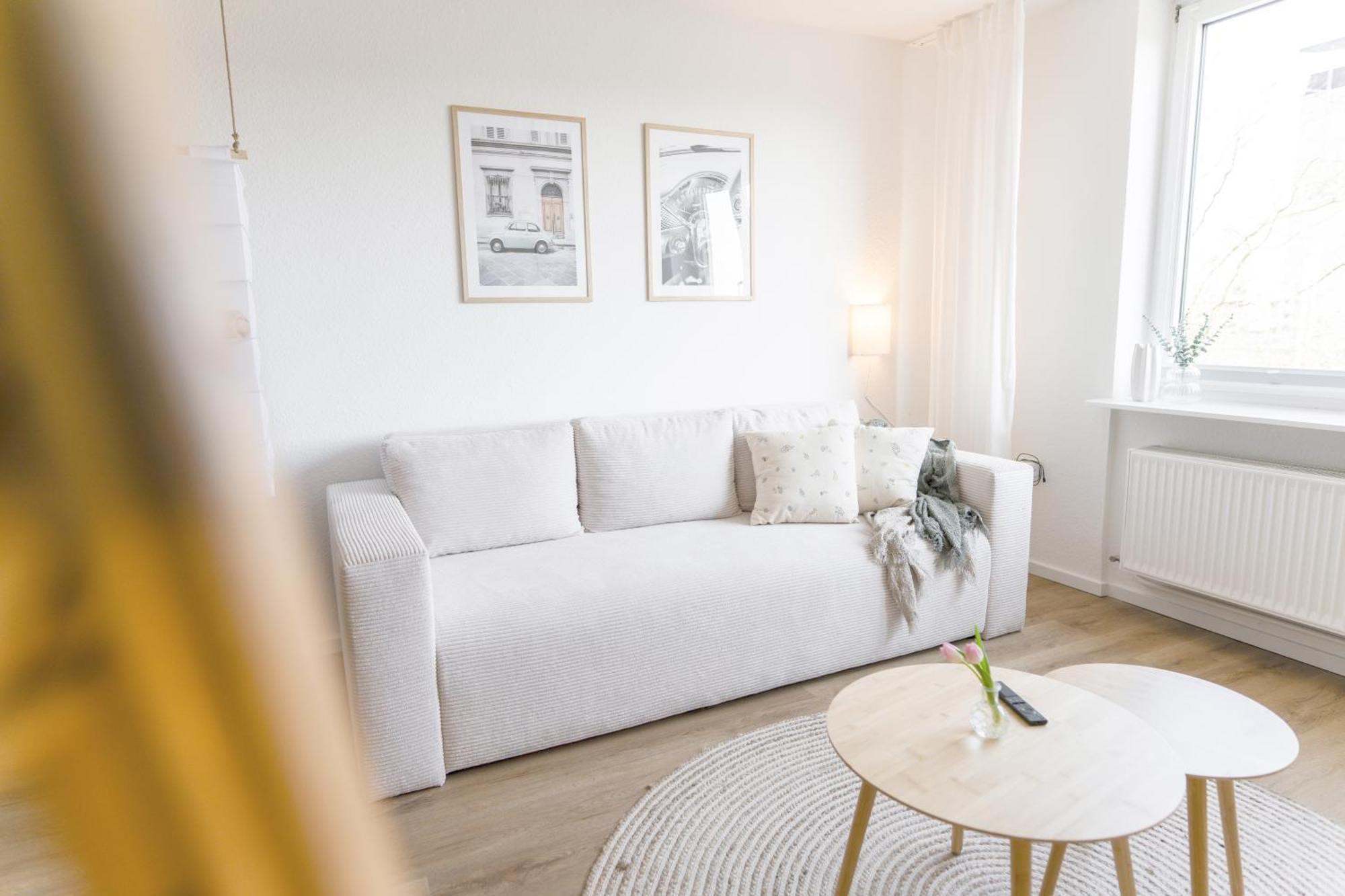 Wolfsburg Innenstadt - Happyhome - Direkt In Der Porschestrasse, 5 Personen & Kind, 3 Zimmer Exterior photo
