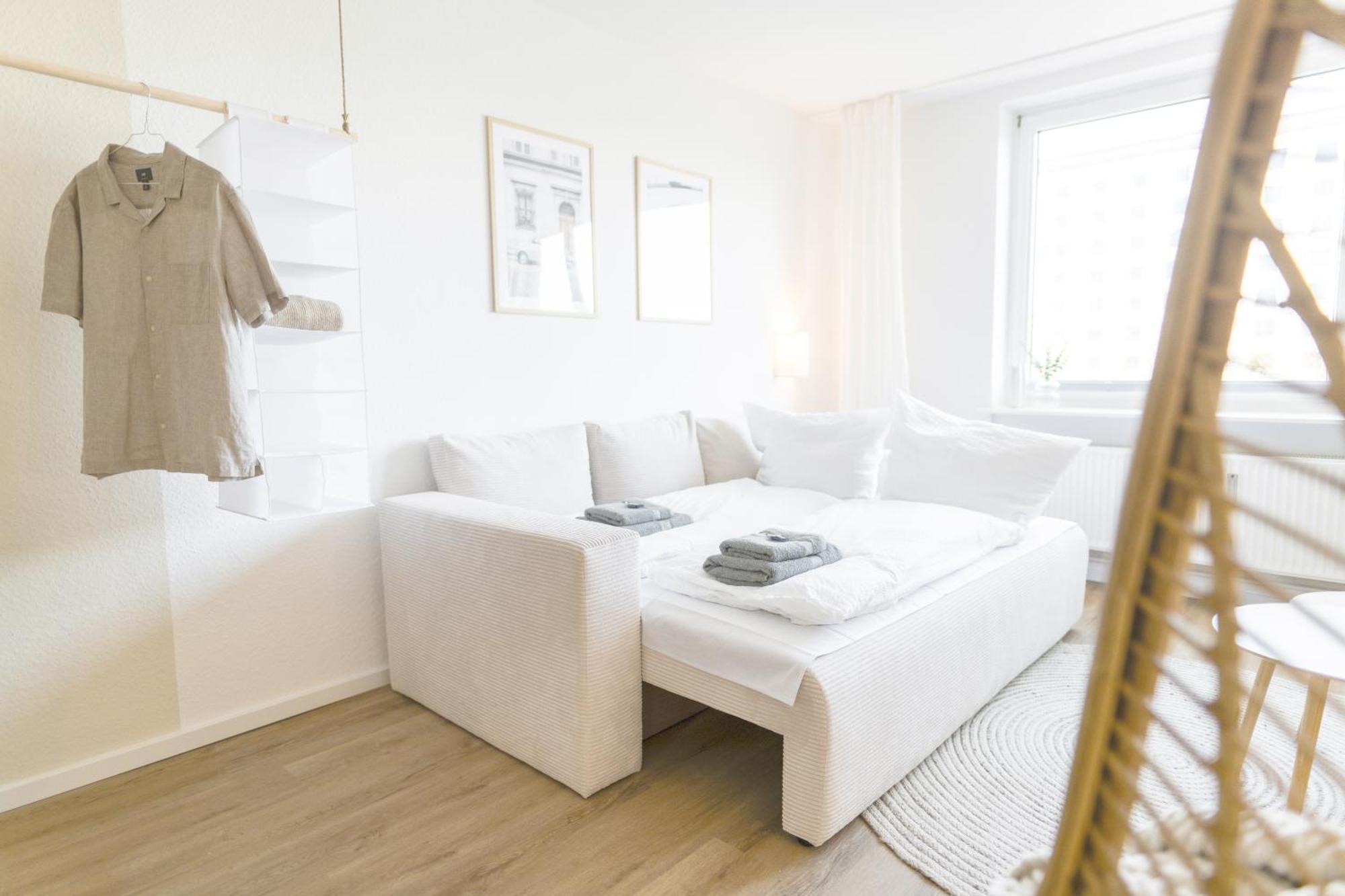 Wolfsburg Innenstadt - Happyhome - Direkt In Der Porschestrasse, 5 Personen & Kind, 3 Zimmer Exterior photo