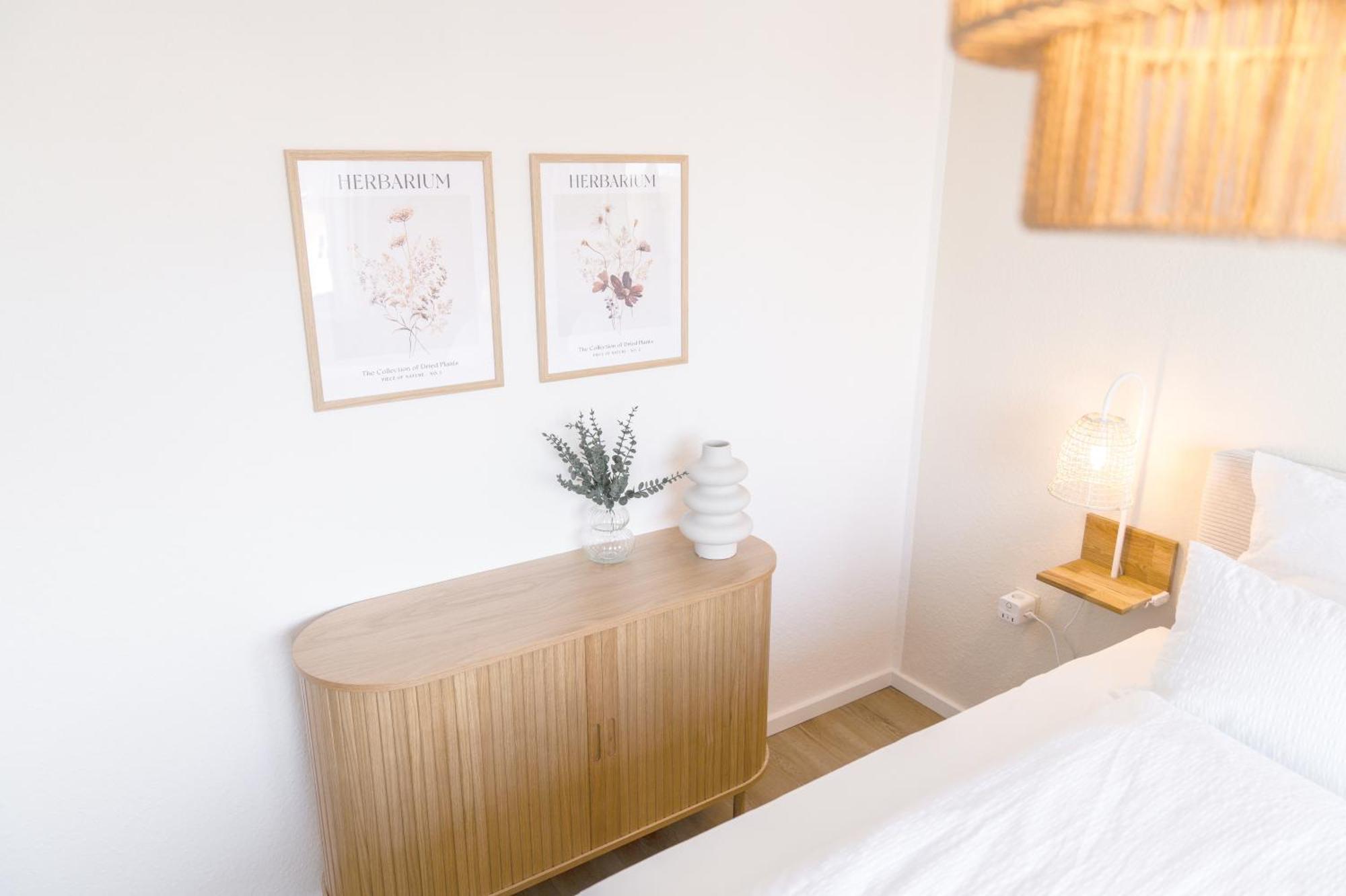 Wolfsburg Innenstadt - Happyhome - Direkt In Der Porschestrasse, 5 Personen & Kind, 3 Zimmer Exterior photo