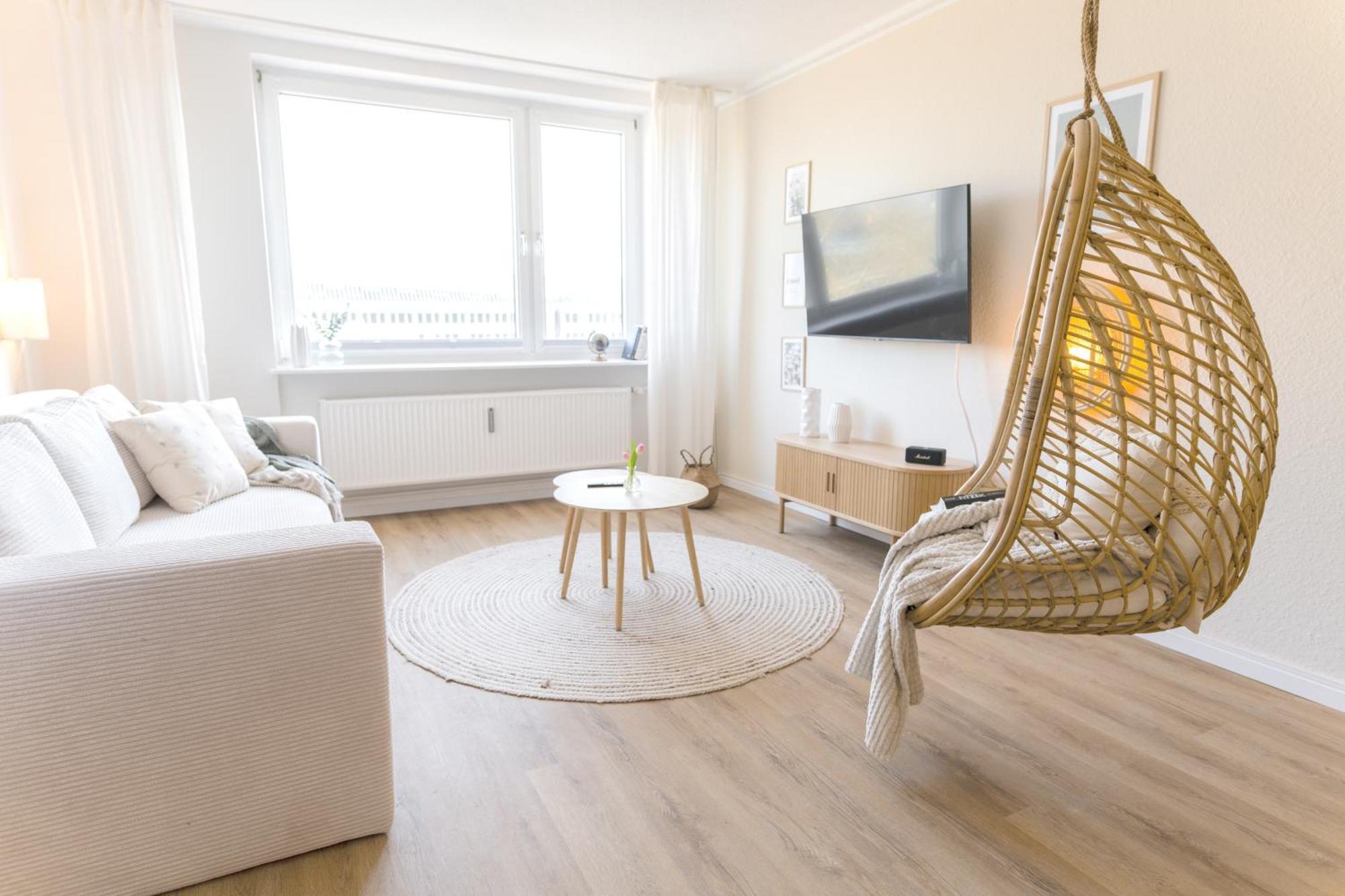 Wolfsburg Innenstadt - Happyhome - Direkt In Der Porschestrasse, 5 Personen & Kind, 3 Zimmer Exterior photo